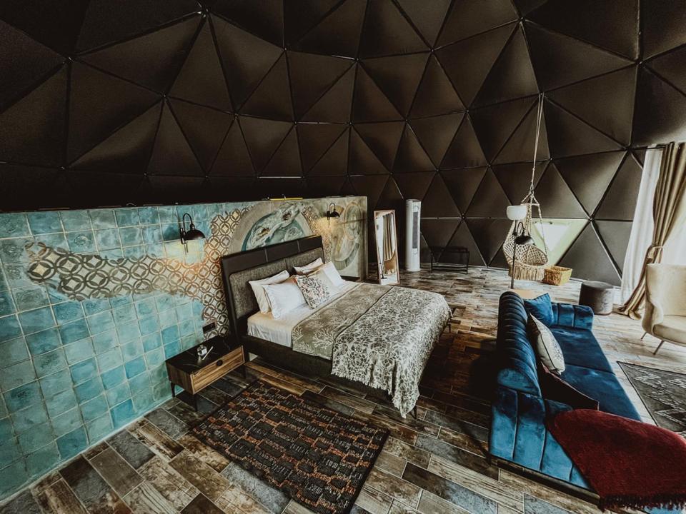 Alaçatı Route 35 Glamping Konaklama&Restaurant