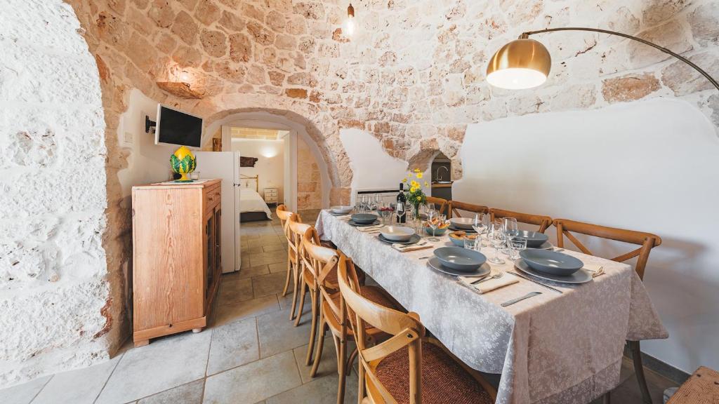TRULLI BIANCAPETRA 8&2, Emma Villas photo 4