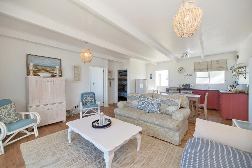 Chez Nous In Arniston photo 4