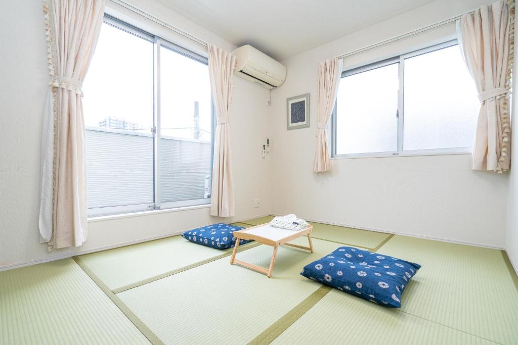 Yamate Line Otsuka three-story det ached villa photo 3