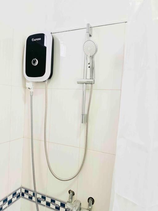 Spacious & Quiet 1BR w big window