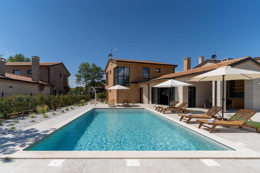 Villa Pedena 5* photo 1