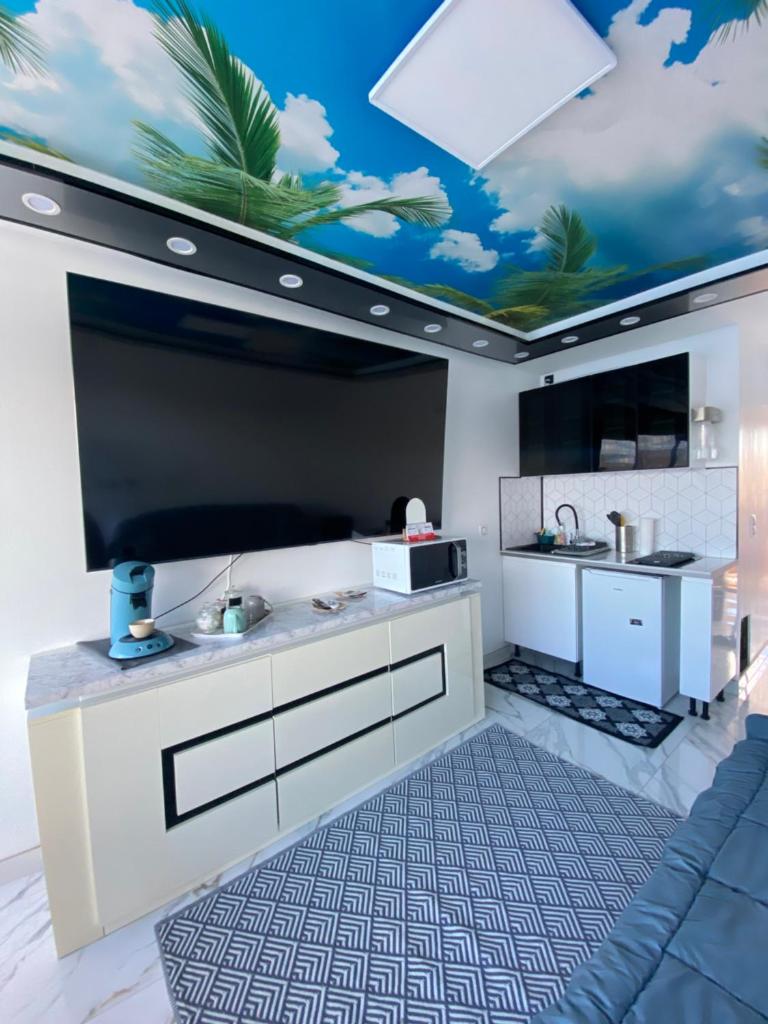 Studio Prestige, île des pêcheurs, vue port photo 2