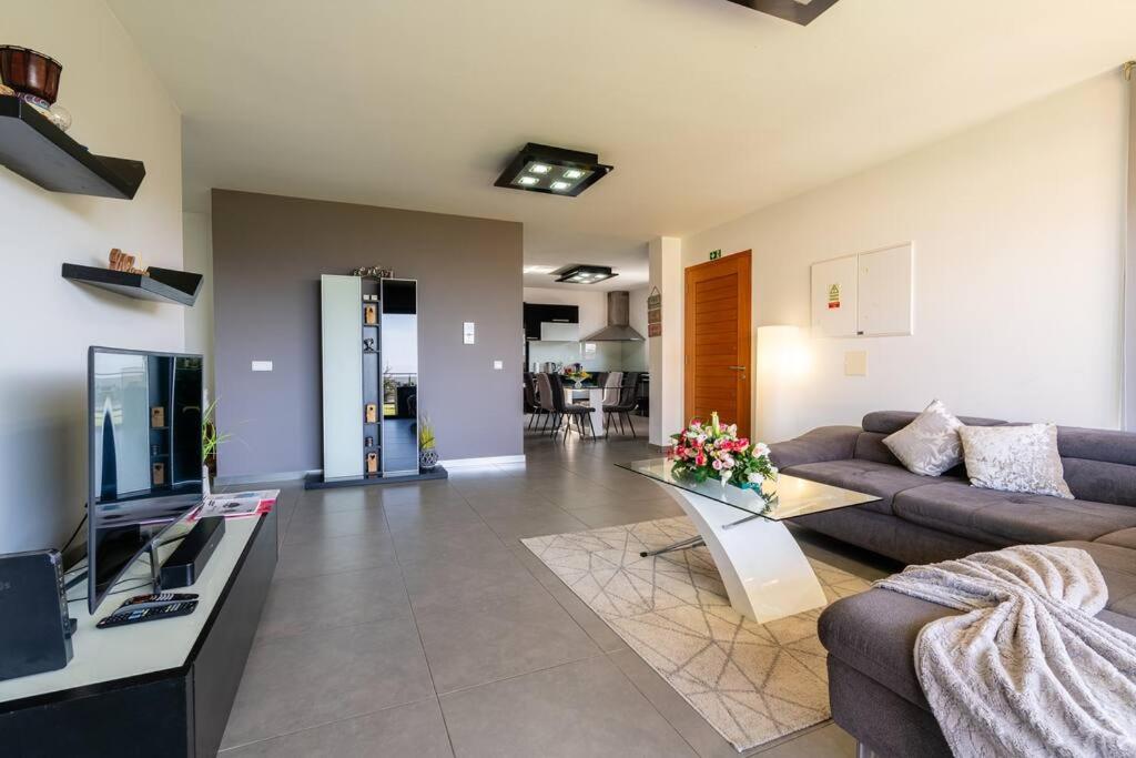 Casa Mia, a Dream Spot With Heated Pool photo 3