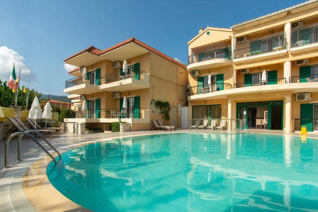 Konstantinos Hotel & Apartments I