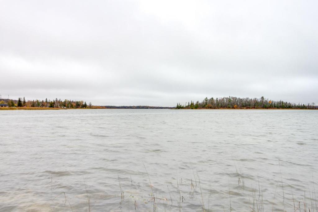 Lakefront Bemidji Getaway with Community Beach! photo 2
