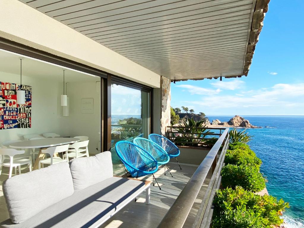 Magnificent apartment at the sea front of Tossa de Mar photo 2