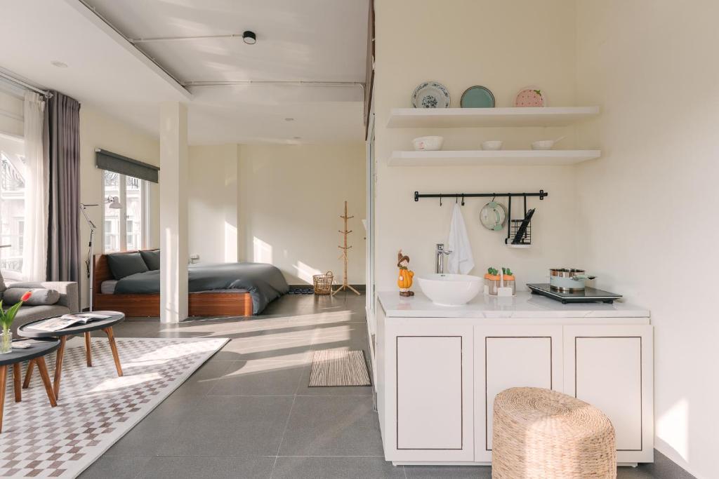 Delapong Homestay - 50m to Hoan Kiem lake