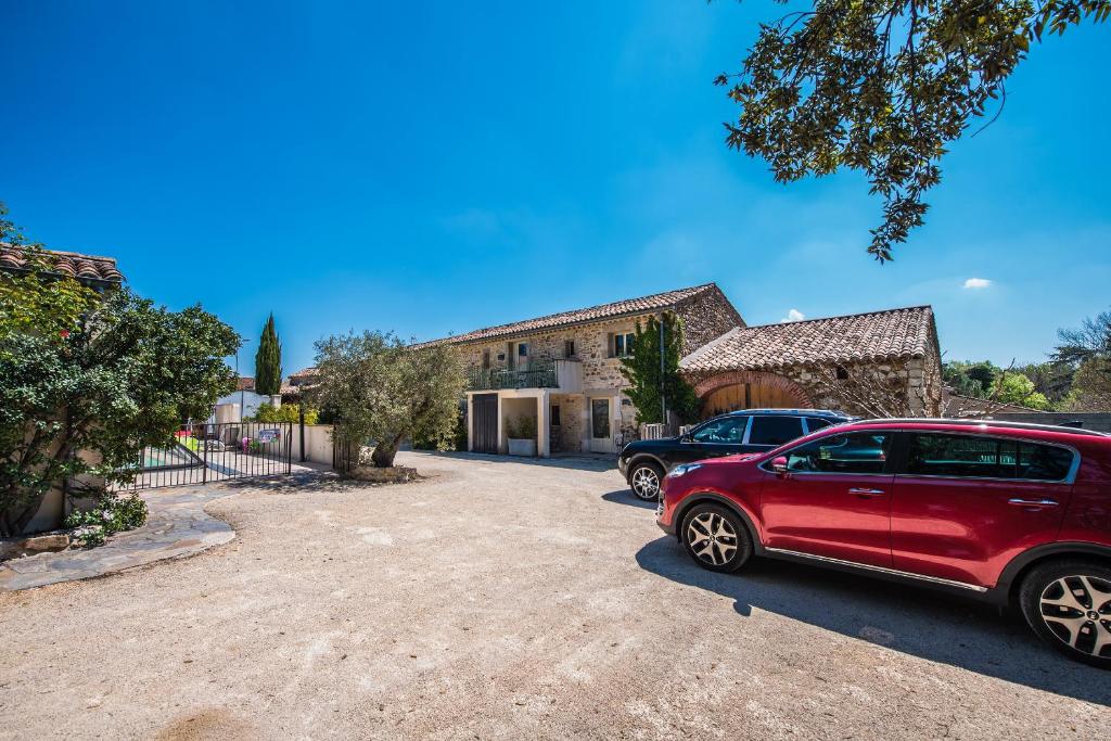 Gîte avec jacuzzi privatif dans un mas provençal photo 1