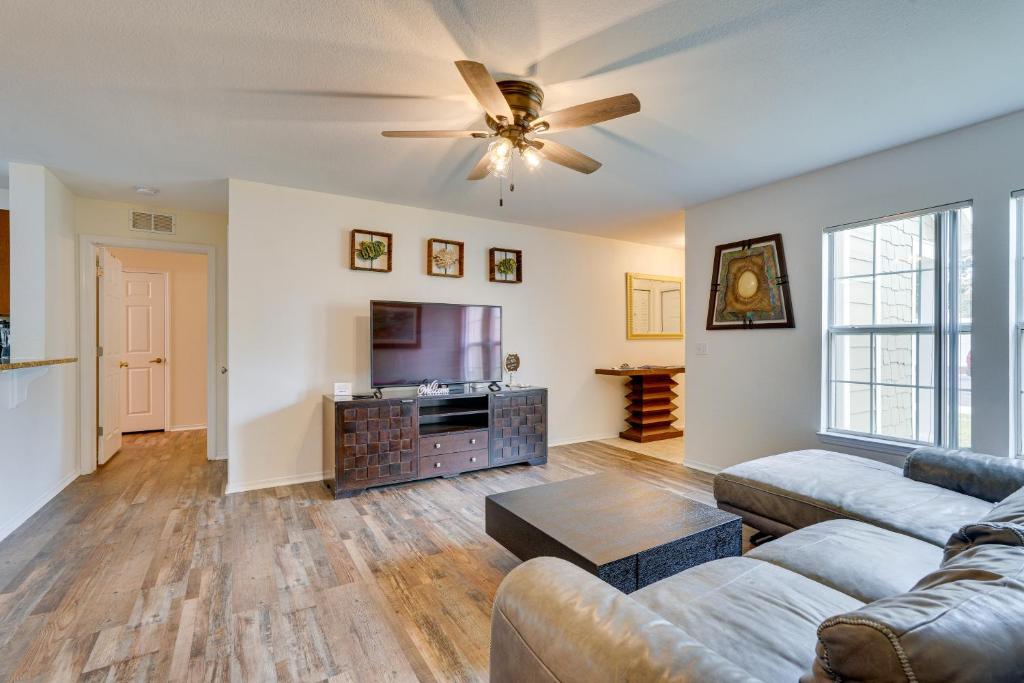 Panama City Beach Condo 1 Mi to the Beach!