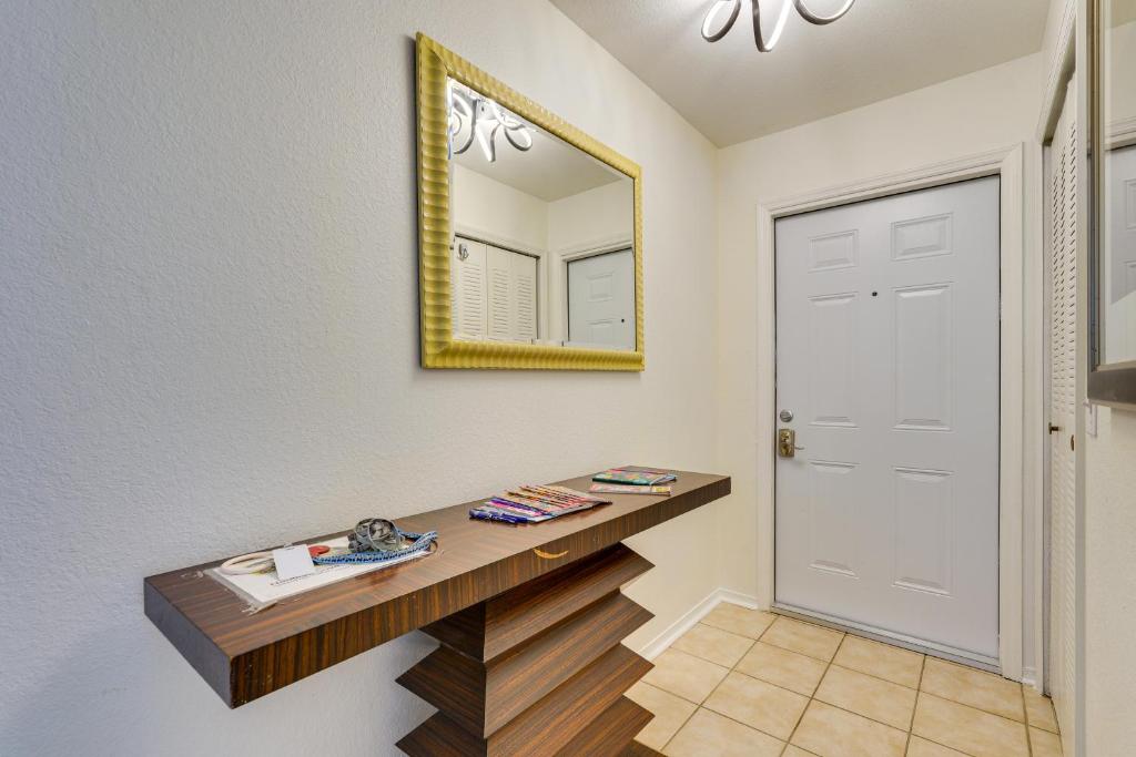 Panama City Beach Condo 1 Mi to the Beach! photo 3