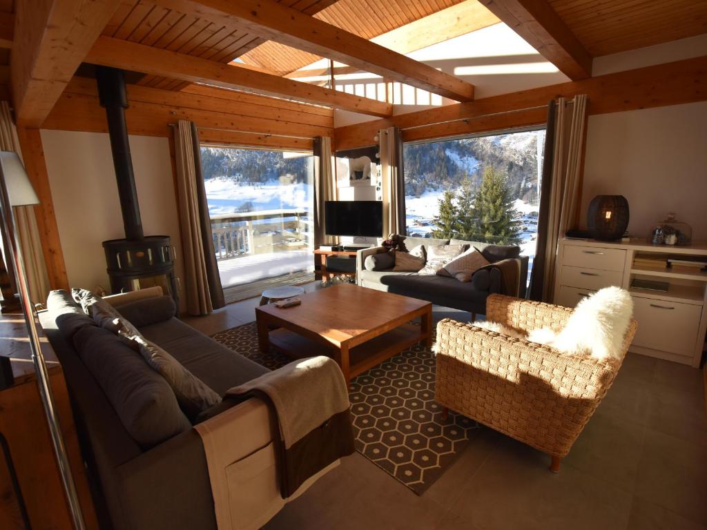 Chalet Le Grand-Bornand, 6 pièces, 11 personnes - FR-1-467-68 photo 1