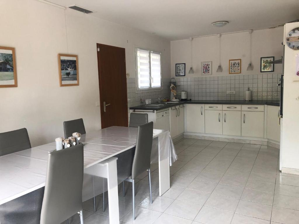 Villa Messanges, 5 pièces, 8 personnes - FR-1-239-629 photo 3