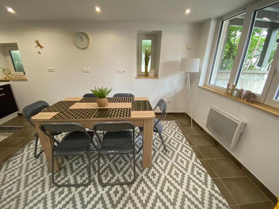 Duplex tout confort, 2 min de Colmar, parking gratuit photo 2