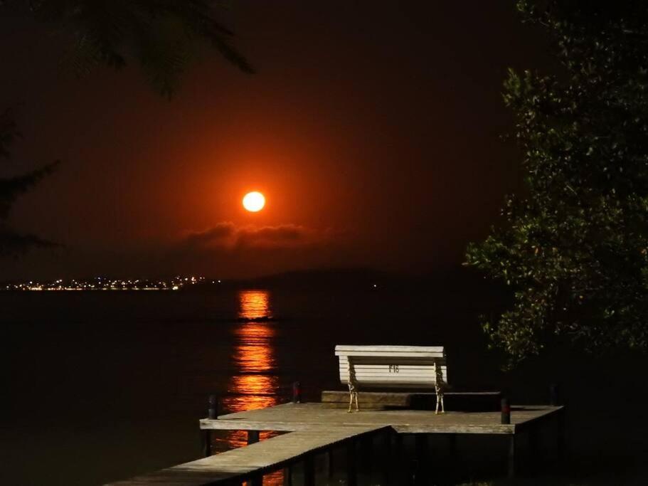 Um sonho de casa frente à laguna photo 3