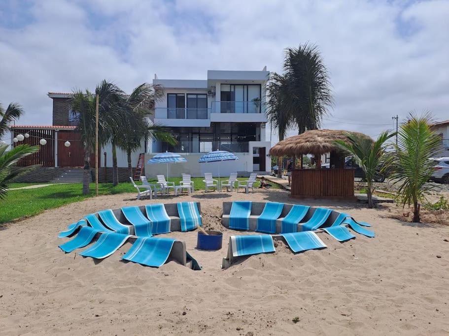 Hermosa casa frentes al mar en Montanita con piscina photo 1