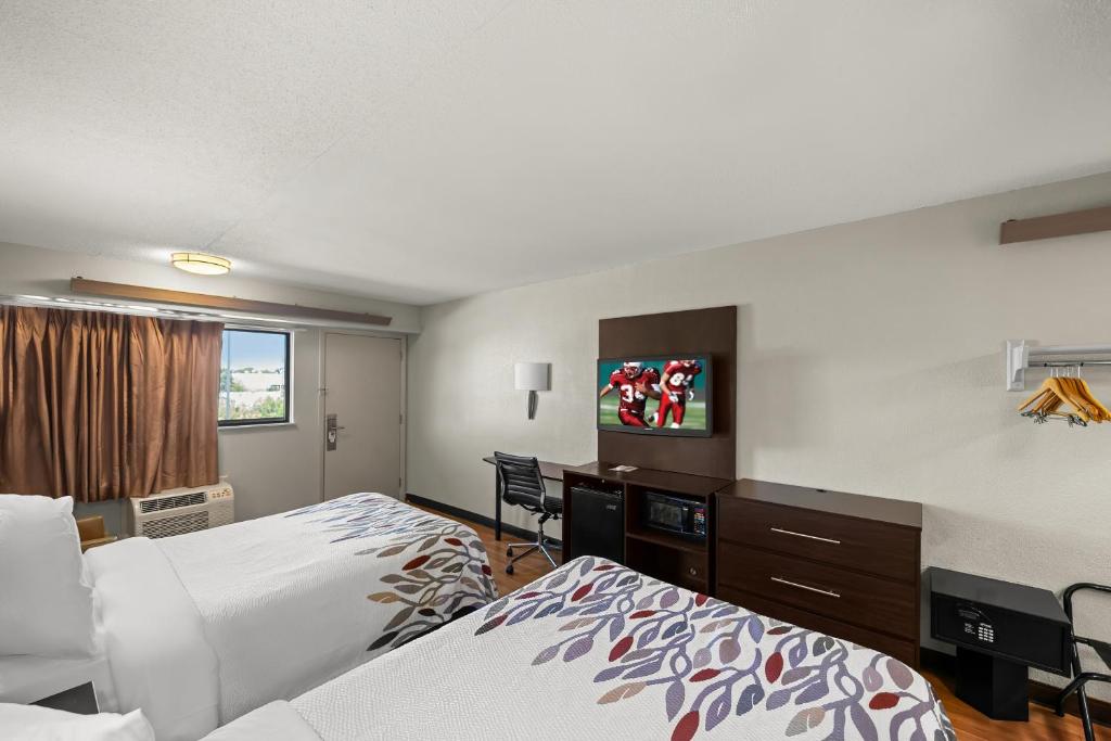 Red Roof Inn Dallas - DFW Airport North photo 4