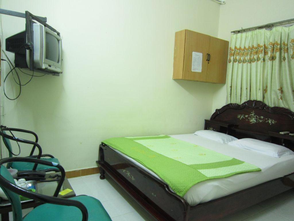 Hạnh Long 2 Hotel - 1115 Trần Hưng Đạo, Quận 5 - by Bay Luxury