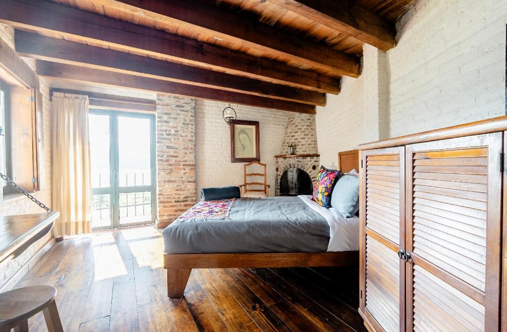 Vive en un Castillo en Valle de Bravo photo 3