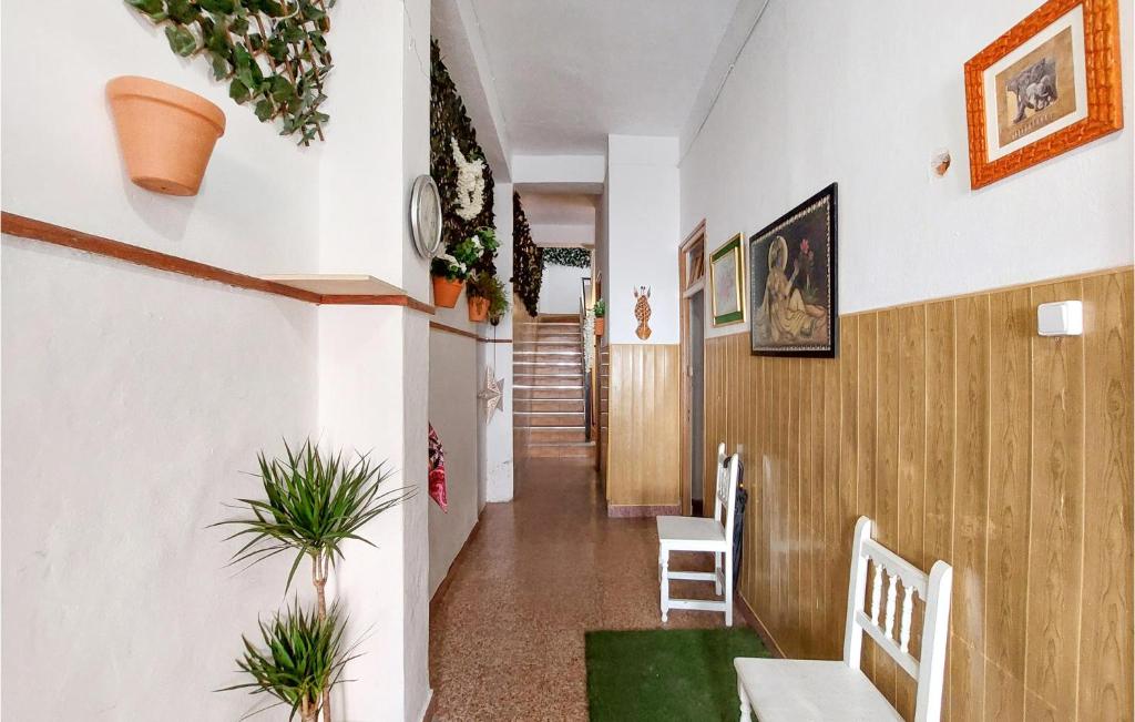 Gorgeous Home In Algeciras With Kitchenette photo 1