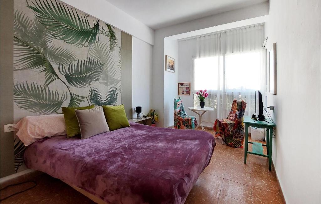 Gorgeous Home In Algeciras With Kitchenette photo 4