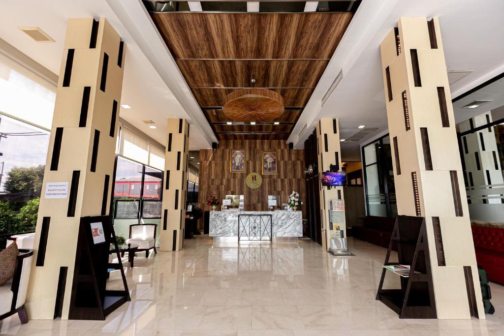 Grand Ratchapruek Hotel photo 2