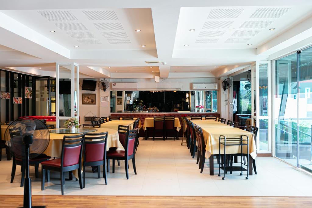 Grand Ratchapruek Hotel photo 3