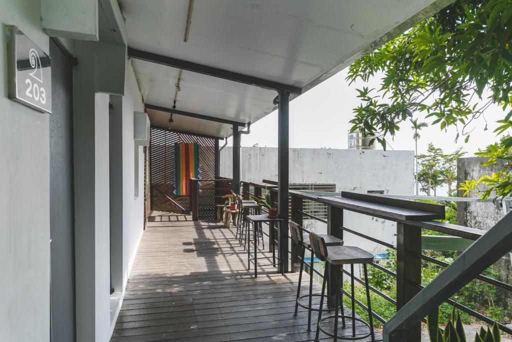 Tropical Low Boundary B&B photo 4
