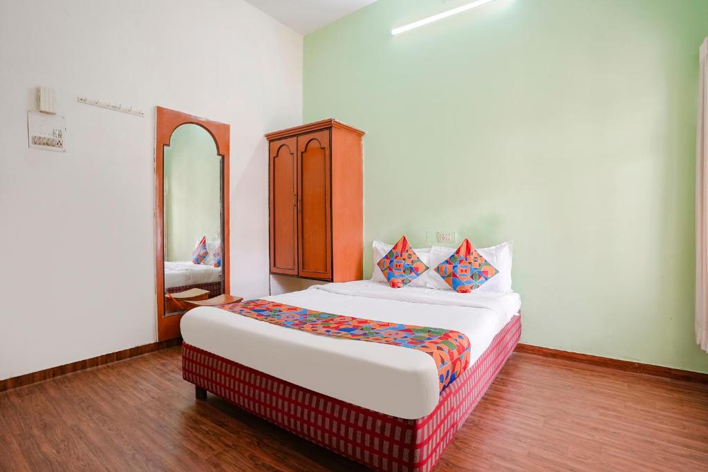 FabHotel Girija photo 3