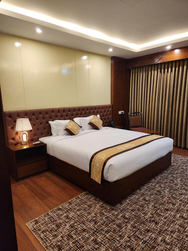 Paragon Hotel and Resort photo 1