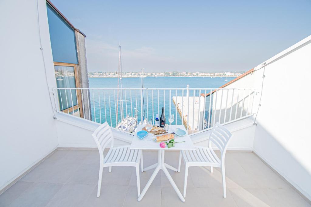 umag seafront seaview center apartment old town 3 photo 1