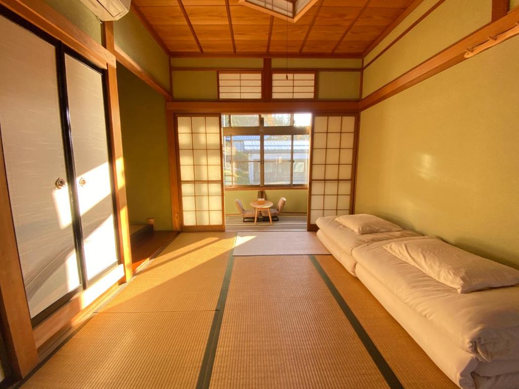 Guesthouse Takayama Hanzansha photo 3