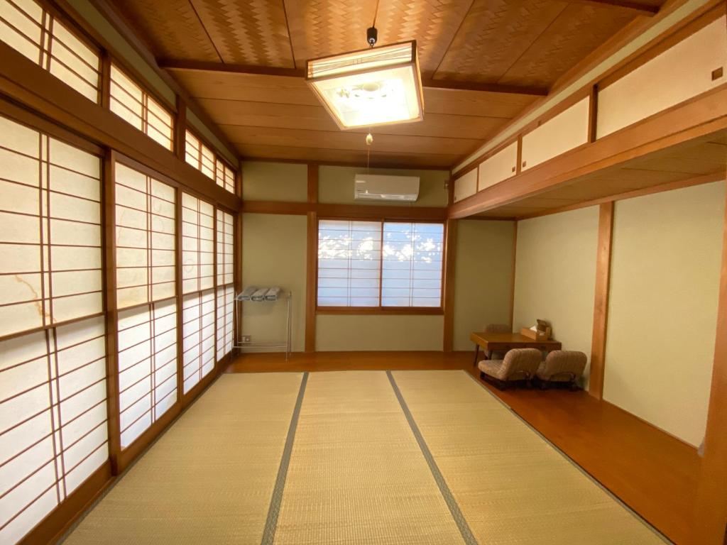 Guesthouse Takayama Hanzansha photo 2