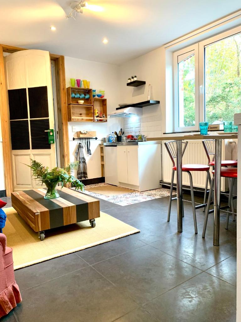 Studio - Tour d'HÉLOÏSE - 10' de Bruxelles photo 4