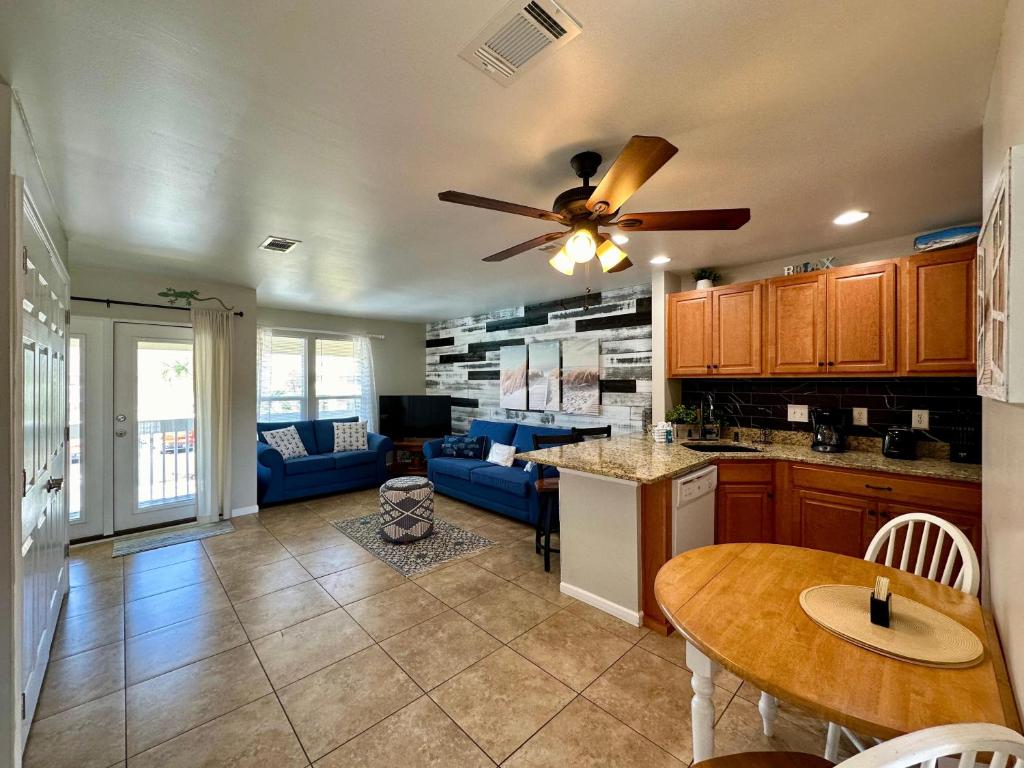 Sandpiper Cove 8215 image