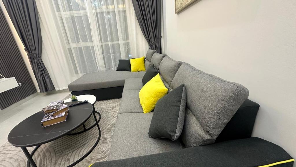 Luxury 2 bedroom new brand photo 4