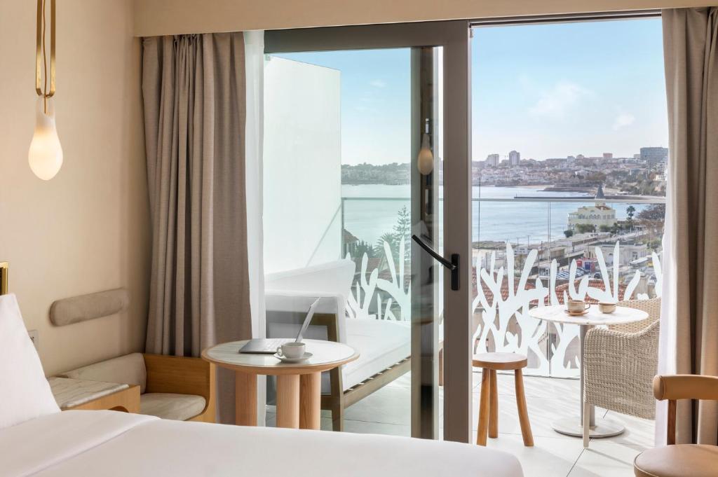 EVOLUTION Cascais-Estoril Hotel Room Type - Double or Twin Room with Bay View EVOLUTION Cascais-Estoril Hotel Room Type - Double or Twin Room with Bay View