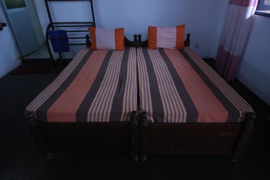 White House Hostel