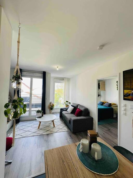 Cozy appart near la defense & Paris photo 2