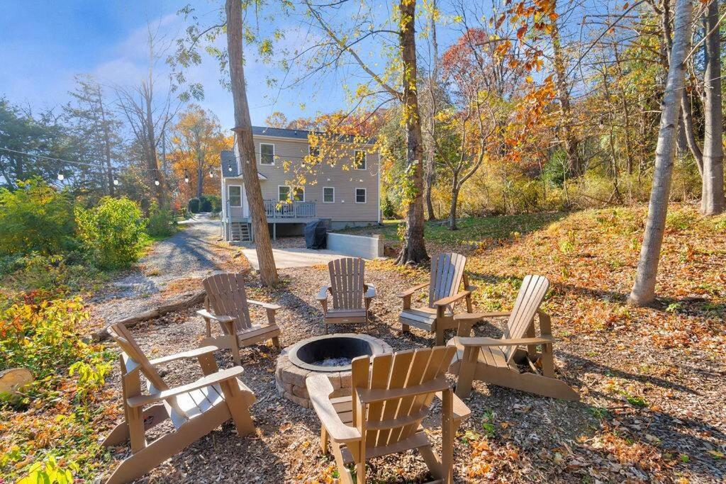 The Cottage @ Afton Mountain- Close to Wineries! photo 4
