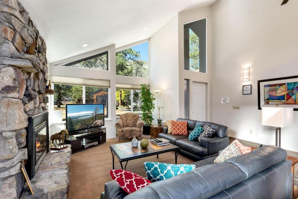 Spacious Riverfront