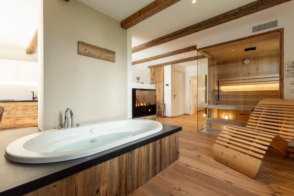 Erbacher Living Nature Apartments Suites photo 3