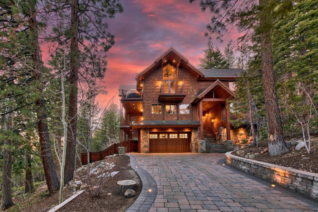 The Ultimate Lake Tahoe Estate image