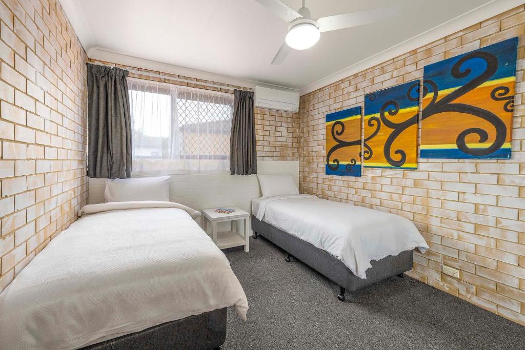 Coast Inn Motel photo 4