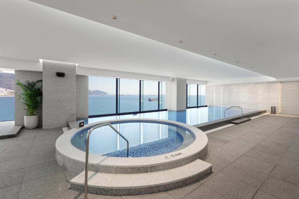 Wyndham Grand Busan photo 1
