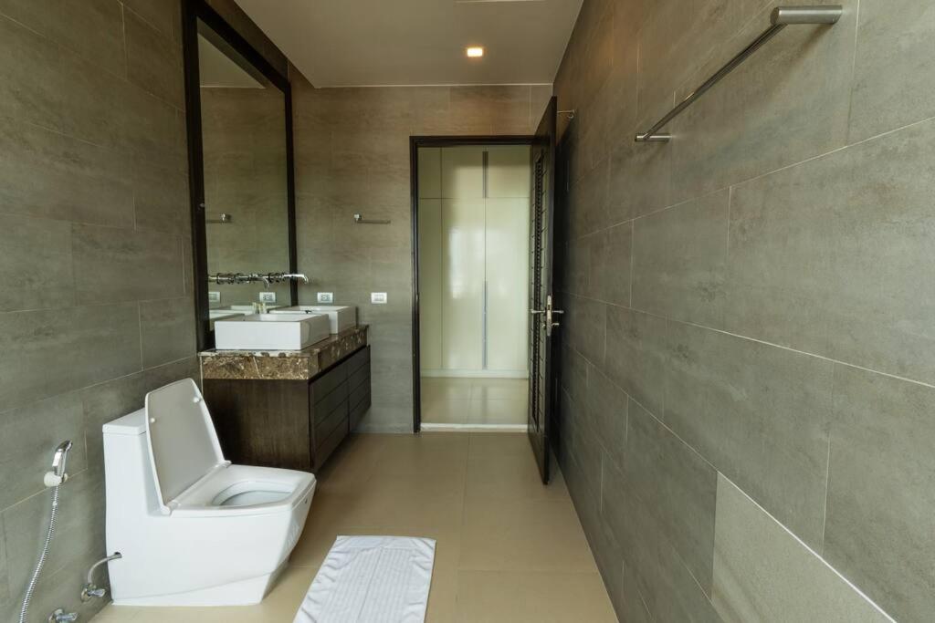Attractive SeaView 4br Private Pool Villa photo 2