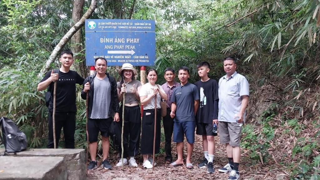 Aroma Cat Ba Sea View Hotel