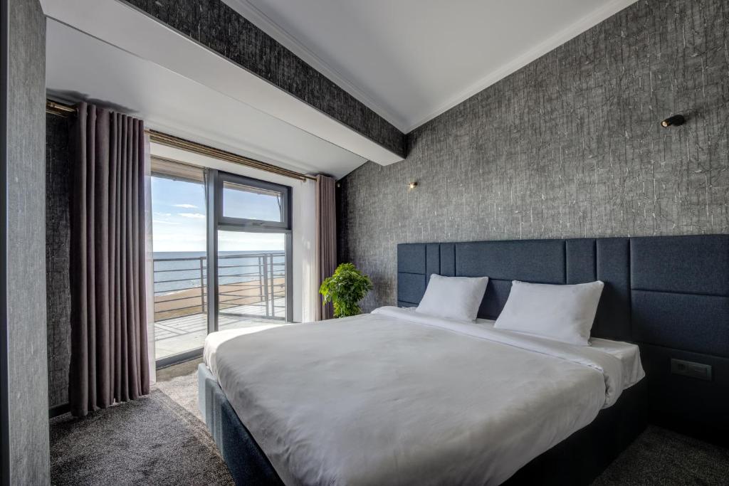 Vzmorie Resort Hotel