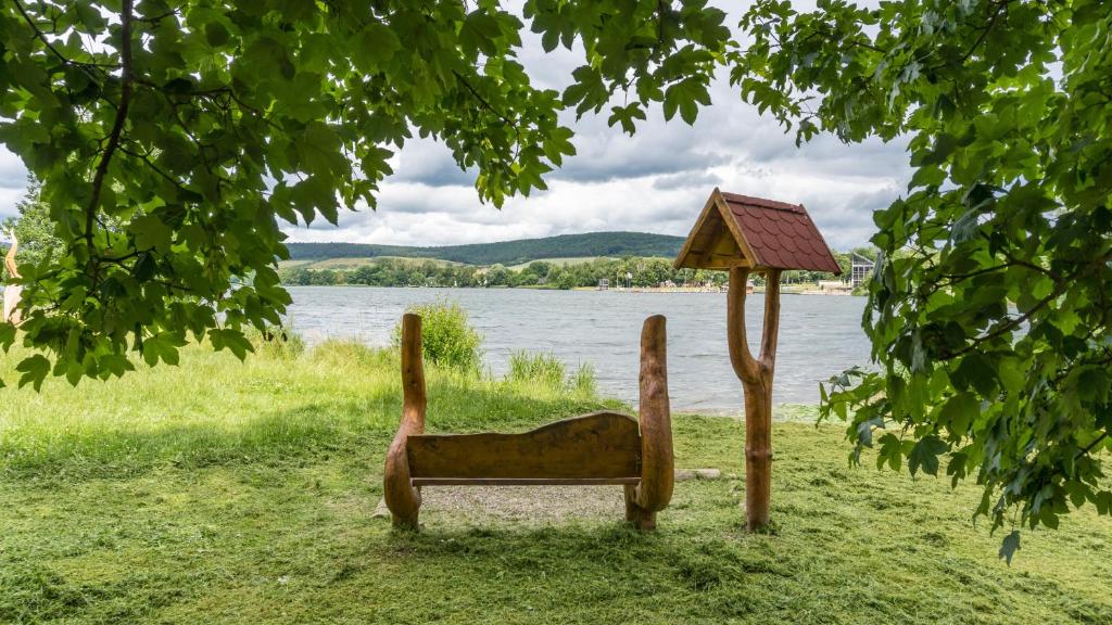 BohnApartments Juwel am See, mitten in der Natur - gratis Parkplatz - Kamin - WLAN - Nähe Erfurt photo 4