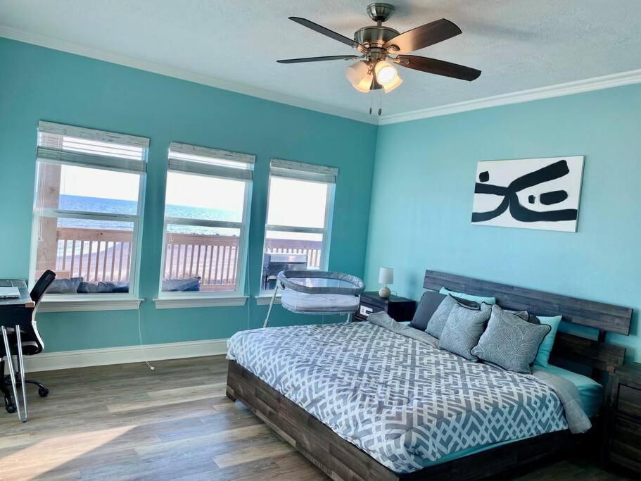 OceanFront home near HollyBeach photo 4